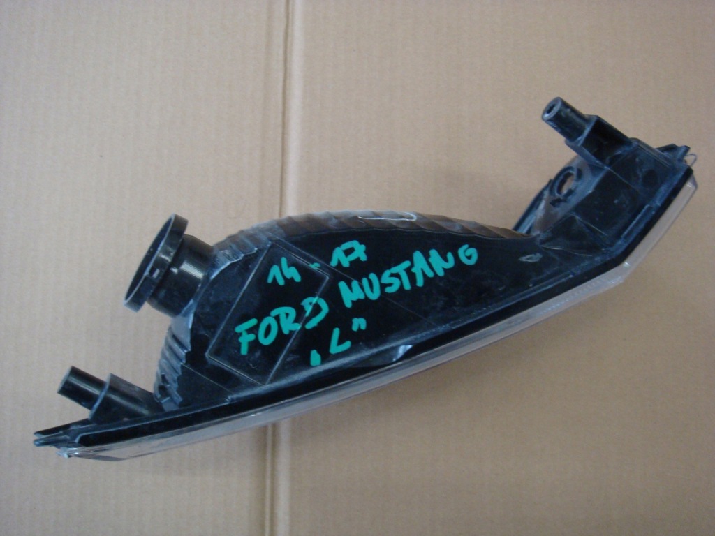 Ford mustang протитуманна фара габаритний ліхтар фара ліва в Україні