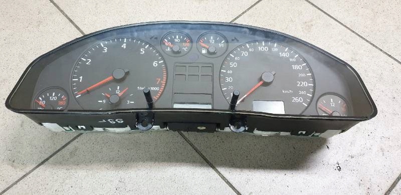 фото №1, Счетчик приборы audi a6 c5 2.4 4b0919860a