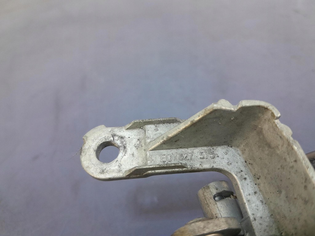 фото №9, Audi a8 d3 lift замок крышки багажника 3 pin