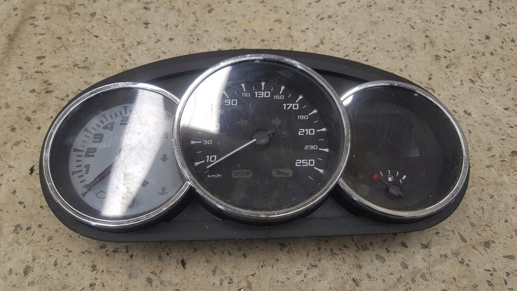 фото №1, Счетчик renault megane iii 2.0 tce gt rs