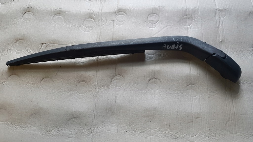 фото №1, Toyota auris 07-12 рычаг дворники задняя