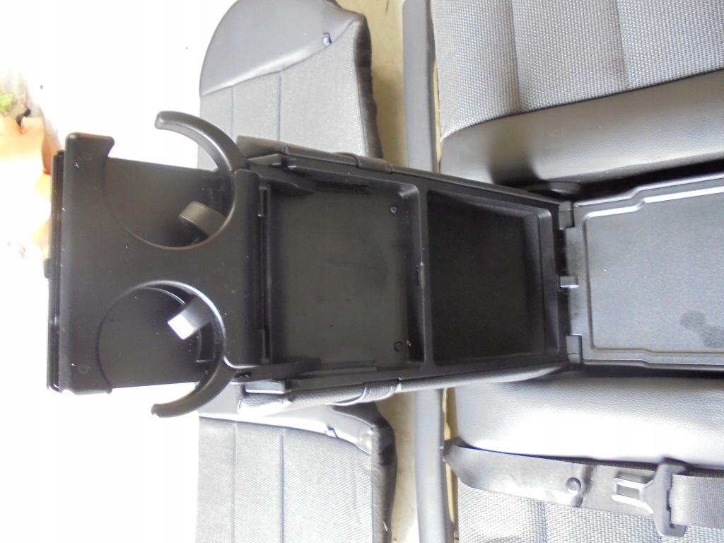 фото №9, Mercedes c klasa w204 lift sedan комплект сидений заднее сиденье обшивки подлокотник