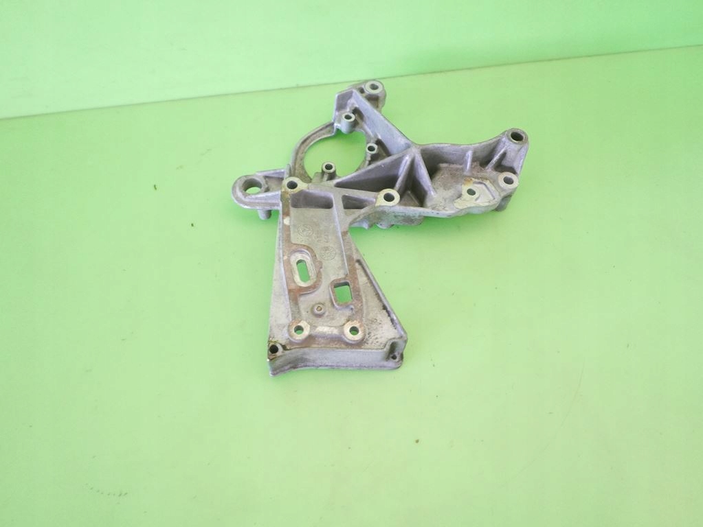 Кронштейн кронштейн генератора fiat brava i 1.4 12v 95- Киев