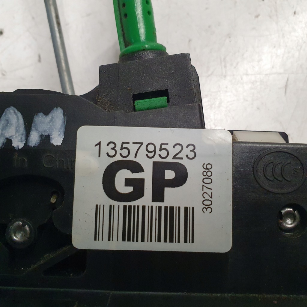 Замок дверь правый opel adam Доставка