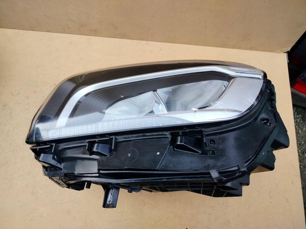 фото №12, Mercedes glb w247 звичайна лампа права ліва