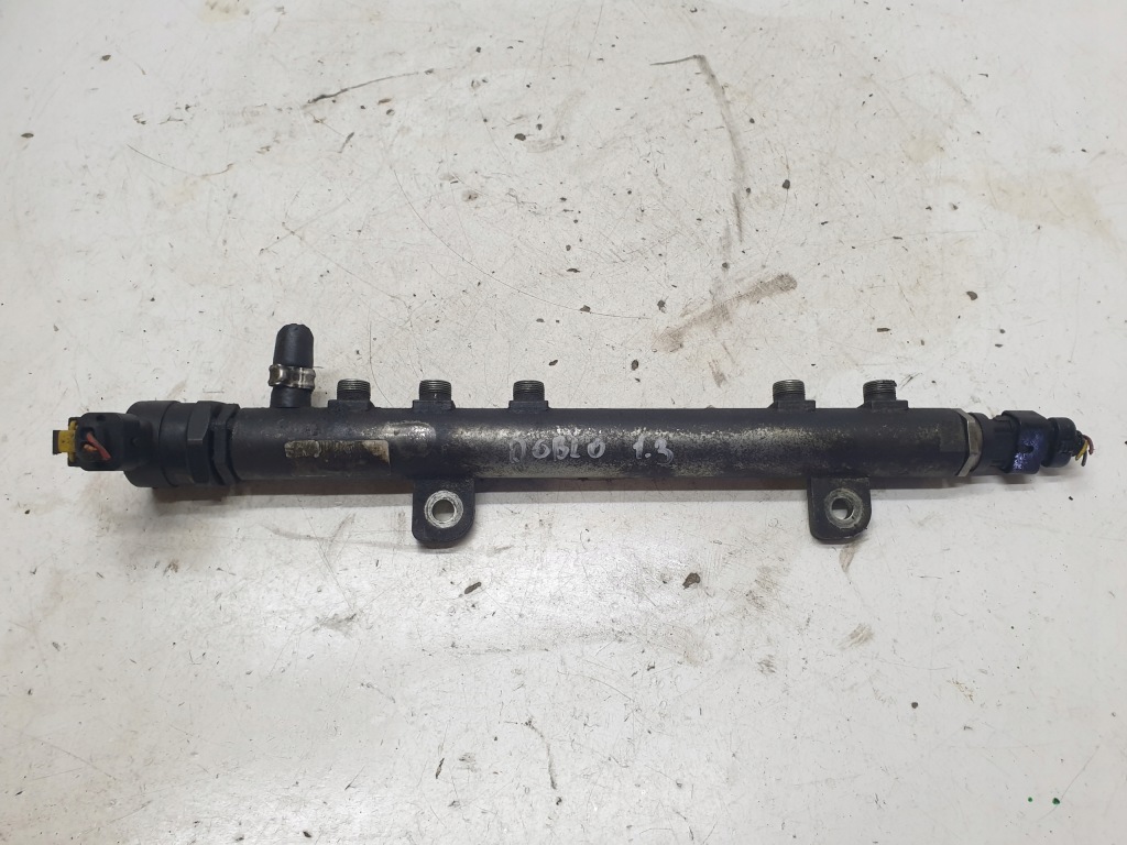 фото №1, Молдинг упорскування fiat doblo 1.3 cdti 55200517