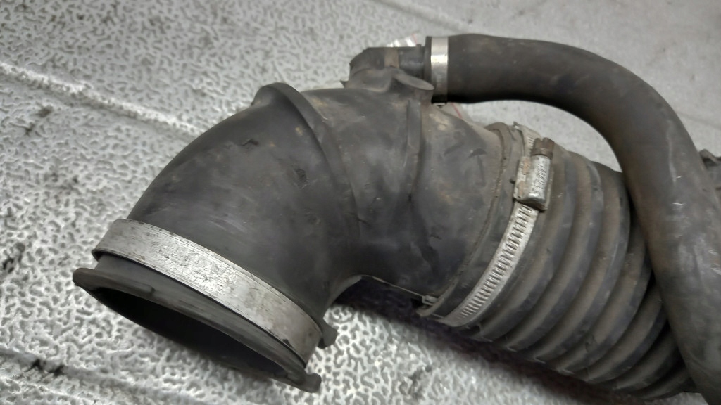 фото №6, Труба впуска volvo v40 1.8b 30620802