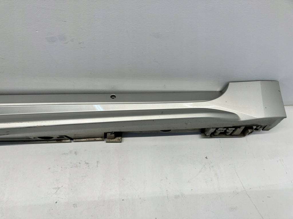 фото №7, Corolla e21 kombi поріг захист поріг зовнішня молдинг права 1j6 подряпини