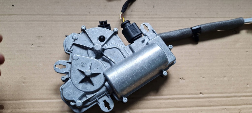 фото №9, Rs5 8w lift s5 a5 замок кришки багажника доводчик sportback 4m0827506d