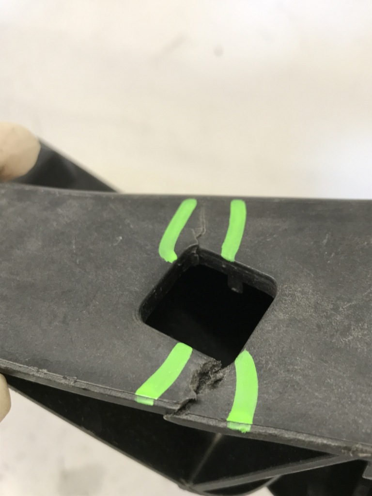 Tesla model 3 підсилювач поперечина перед 1610863-00-d Доставка