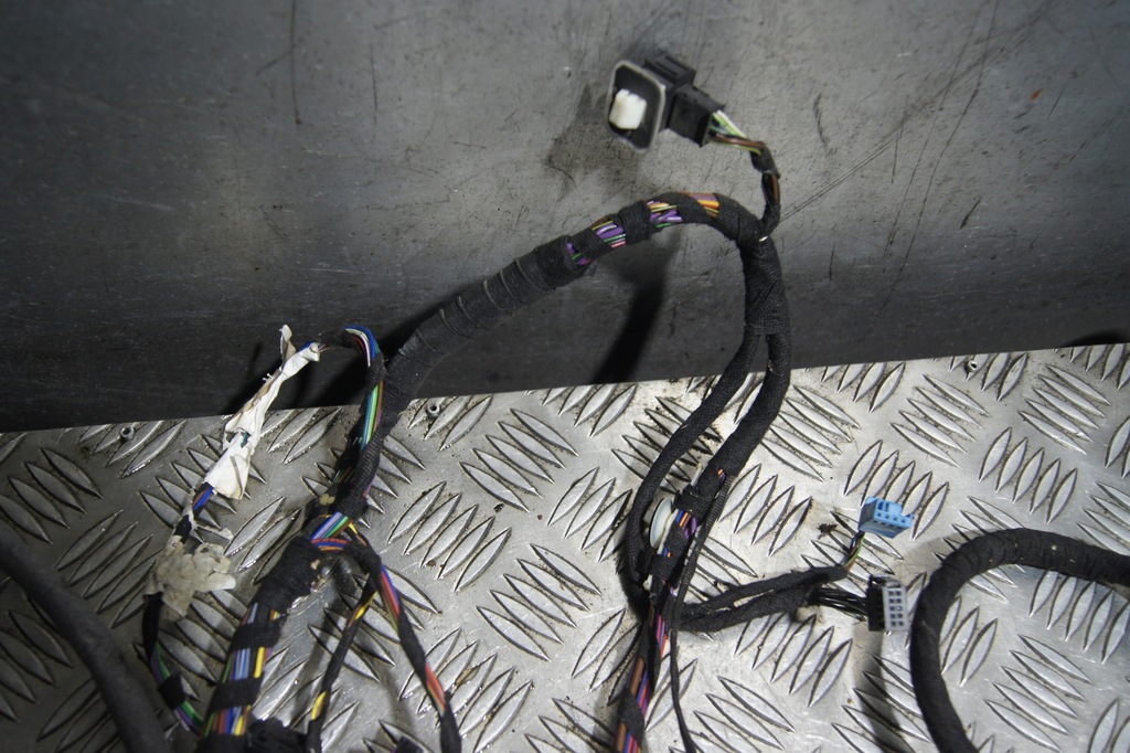 фото №11, Замок електропроводка захист лівий перед vw polo 6r