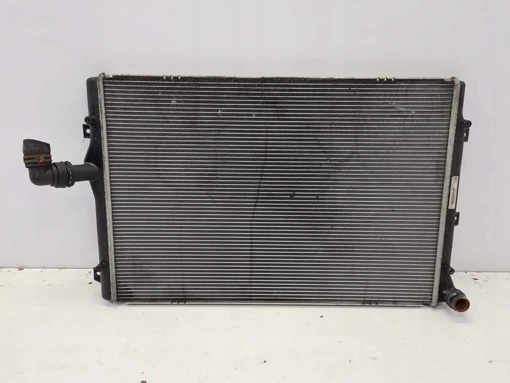 фото №1, Vw passat b7 радіатор wody 2.0tdi 3c0121253ar