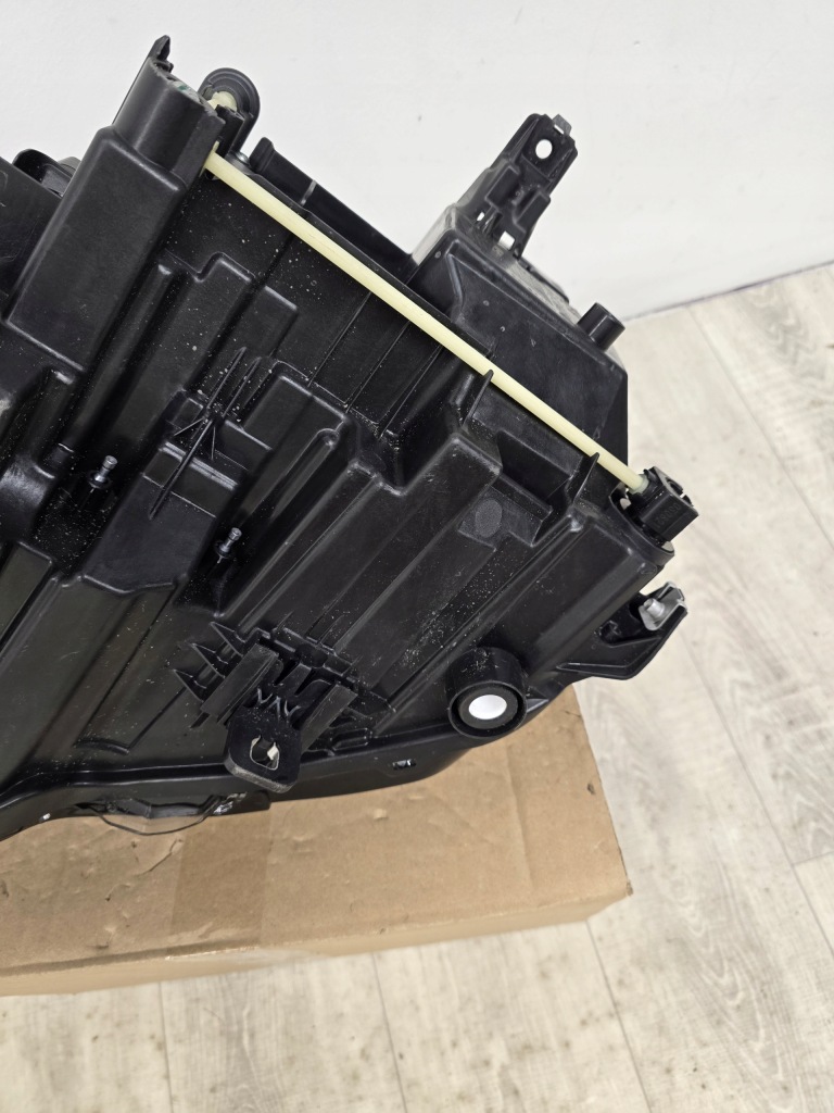 фото №14, Лампа audi q4 e-tron full led 89a matrix правая правый перед europa