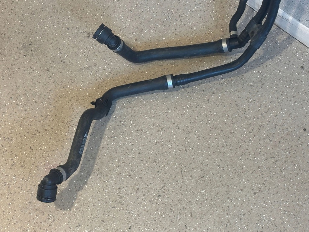 Шланг водяний турбонагнітача mercedes-benz glc c254 a2545011802 Ціна