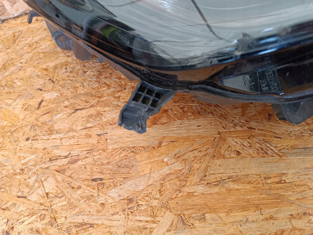 фото №4, Лампа правый перед eu led 260108478r renault megane iv 90060925