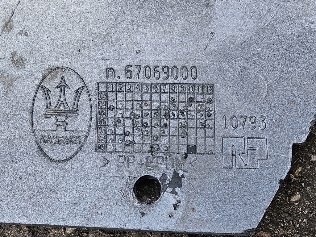 Бампер перед передний maserati quattroporte v 04-08 67069000 Киев