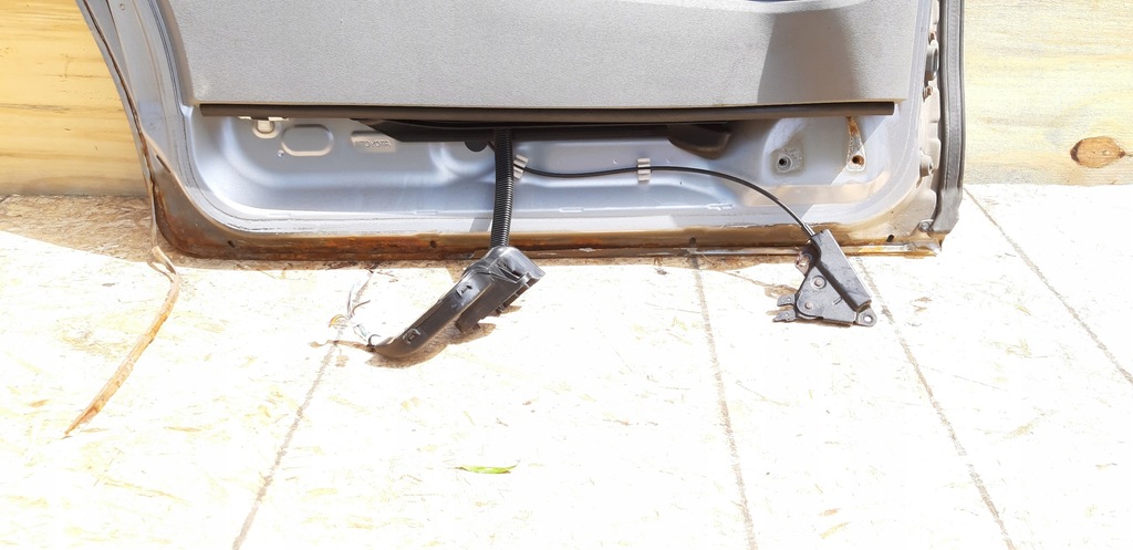 фото №8, Дверь полный toyota sienna 11-20r повреждённые