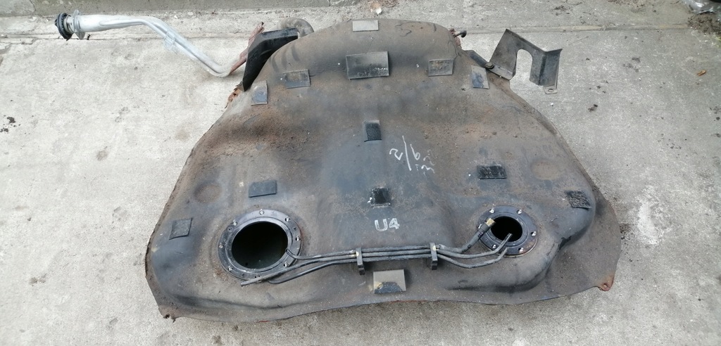 фото №1, Subaru legacy iv 2.5 b бак