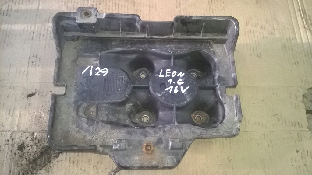 фото №1, Seat leon i 1 1.6 16v azd основание аккумулятор