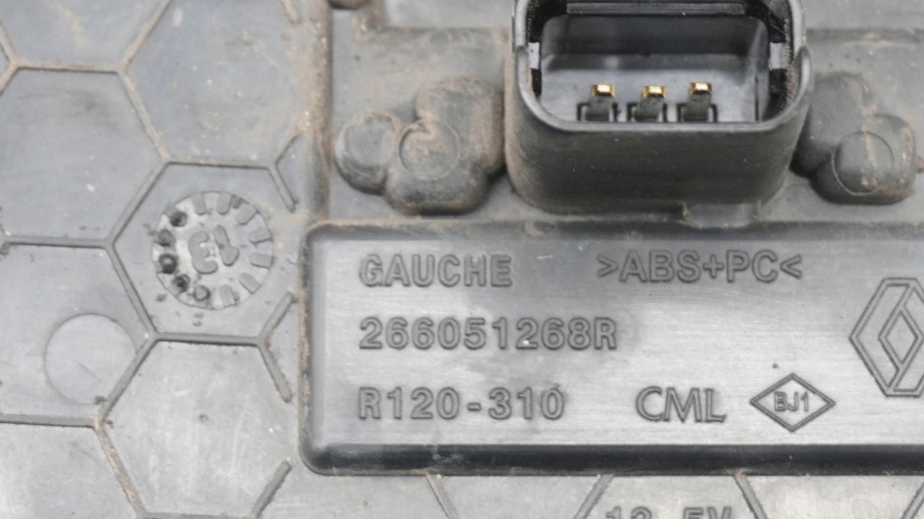 Фара led drl левый перед левая решётка renault megane 3 gt 266051268r в Украине