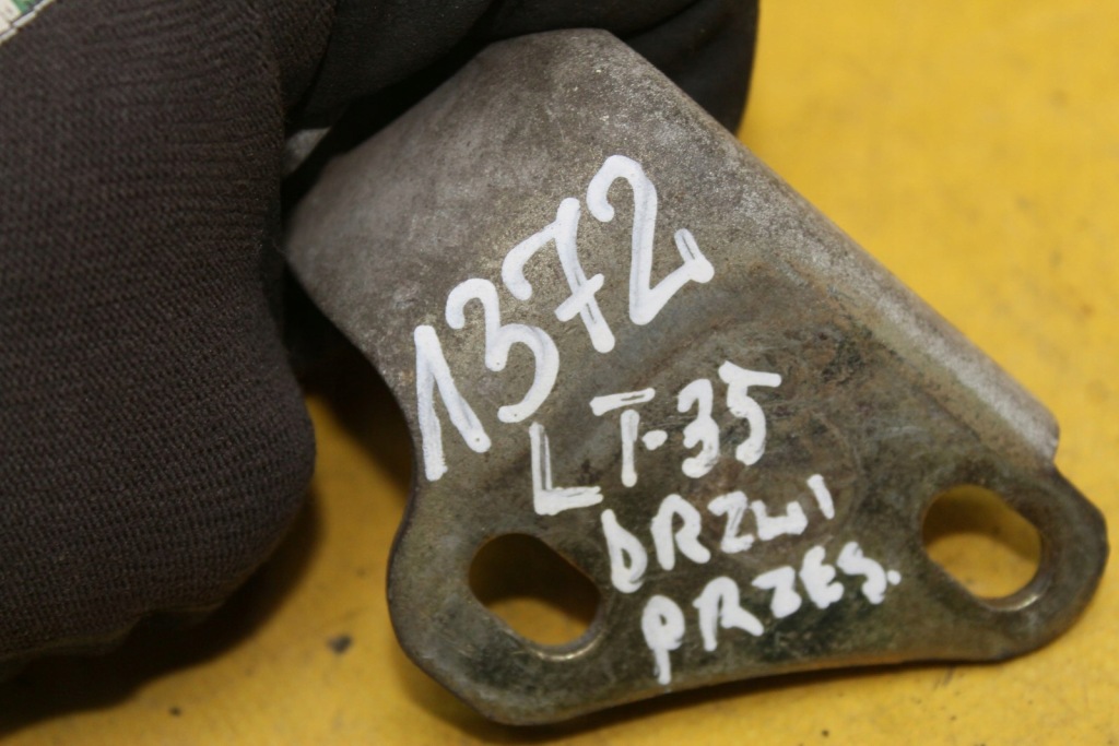 фото №7, Ролик дверь раздвижных 9017601047 vw lt 35 46 28