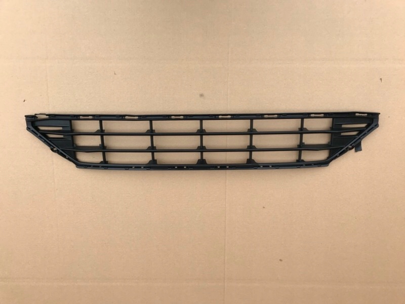 фото №1, Volvo оригінальний номер 31425175 решітка бампера перед