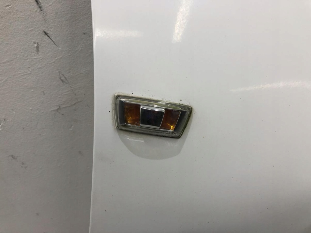 Крило правий перед opel insignia a рестайлінг  z40r Зі Шроту