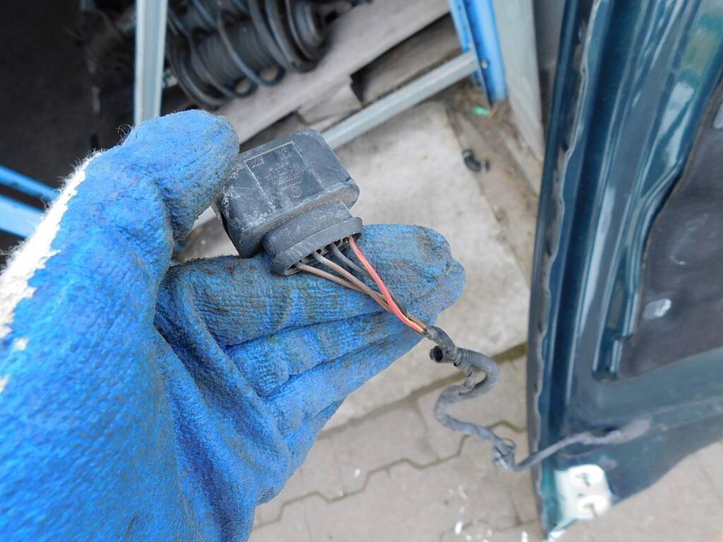 фото №8, Porsche cayenne i 02-10 капот