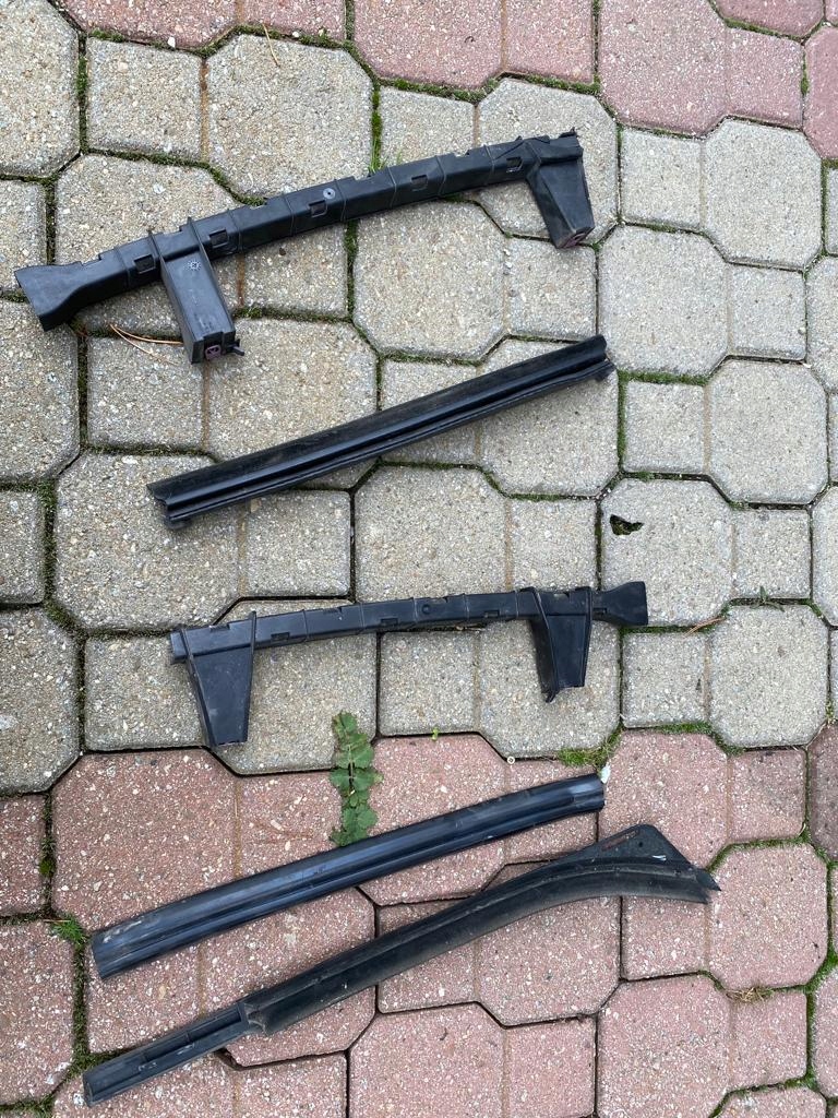 фото №1, Скребок молдинг стекло ford f150 1.5 cab левый задняя