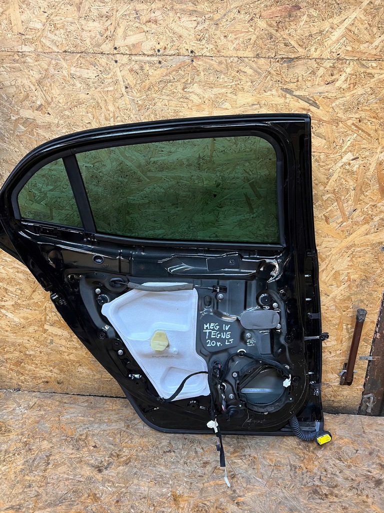 фото №4, Дверь левый задняя задние renault megane iv tegne 16- hb