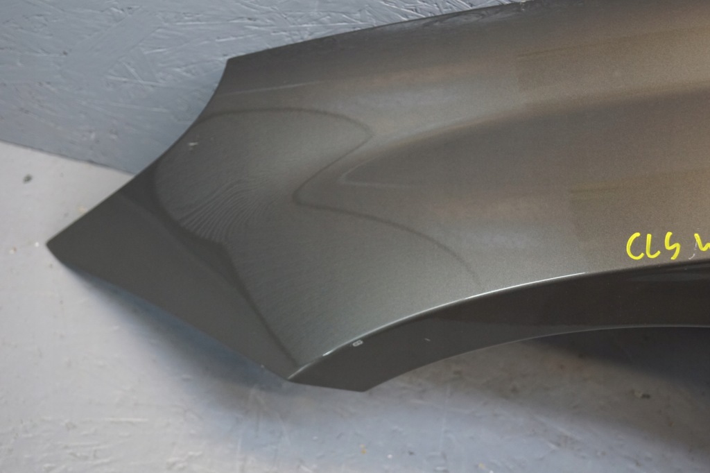 Крыло  левое  перед mercedes cls w219 Недорого