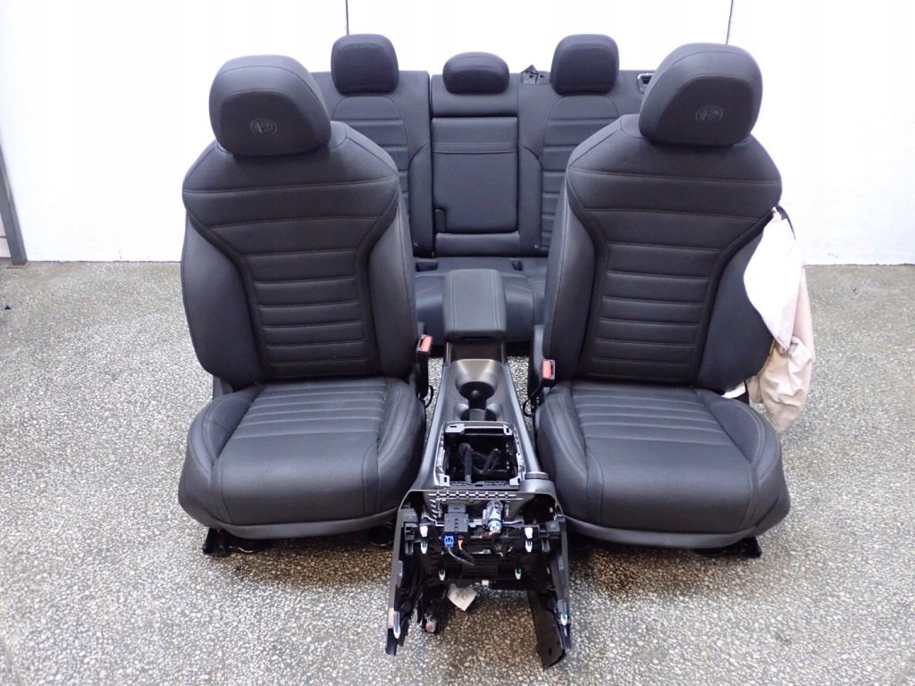 фото №3, Комплект сидений europa оригинал кожа alfa romeo tonale 24r