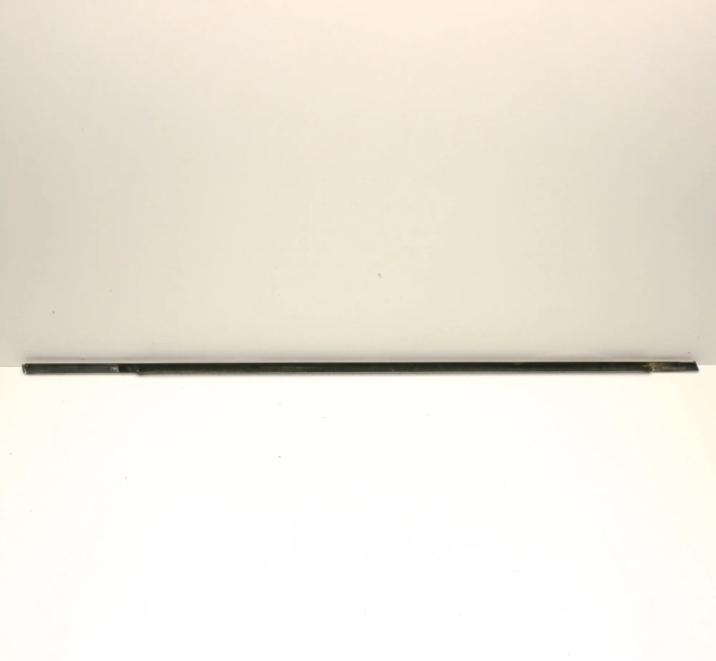 Молдинг скло купе ліва сторона volvo v40 в Україні