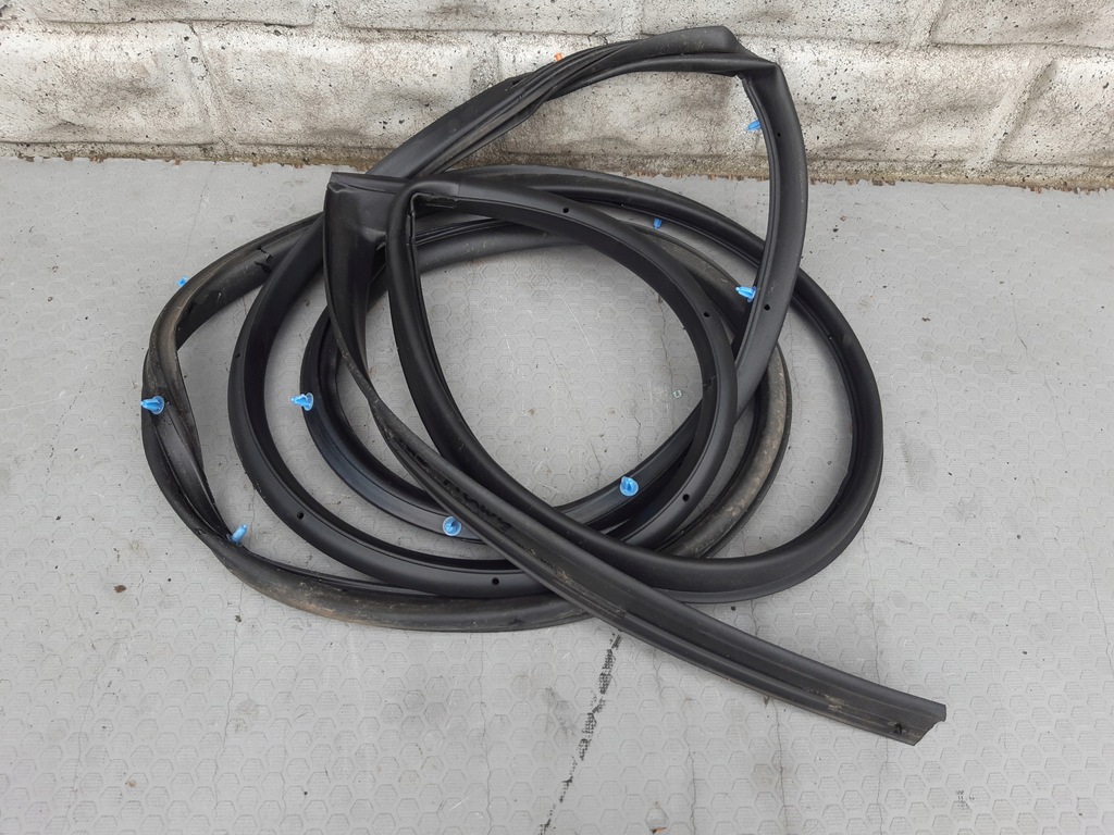 фото №2, Kia picanto iii 17-19 прокладка дверь задняя r l