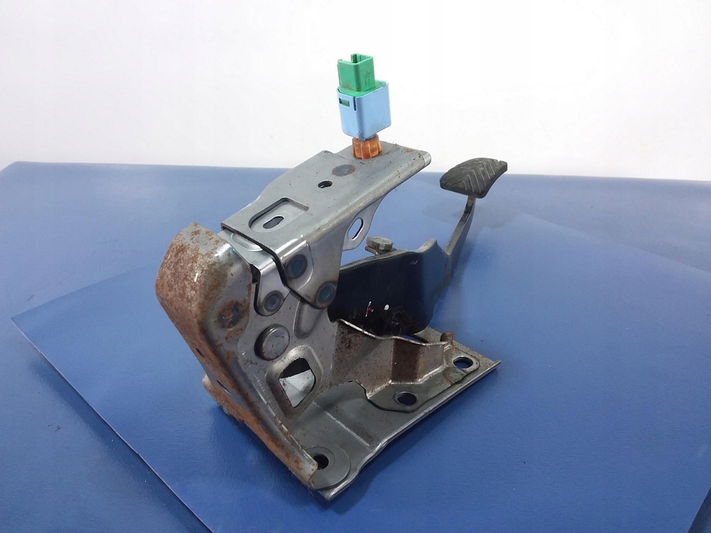 фото №4, Mitsubishi asx педаль тормоза механическая коробка передач