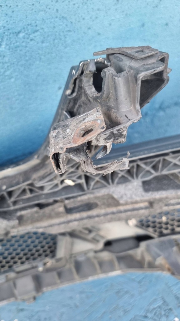 Бампер перед mercedes w204 pdc 09r c755 amg Оригинал