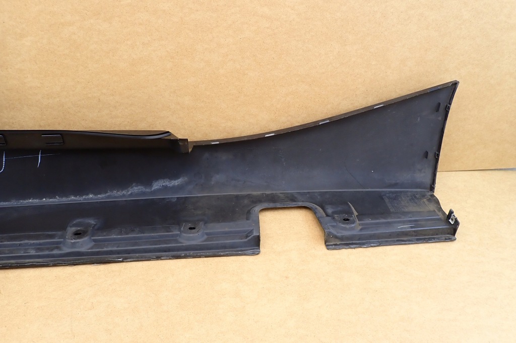 Ліва молдинг поріг накладка bmw z4 e85 2003-2008 51717016529 Доставка