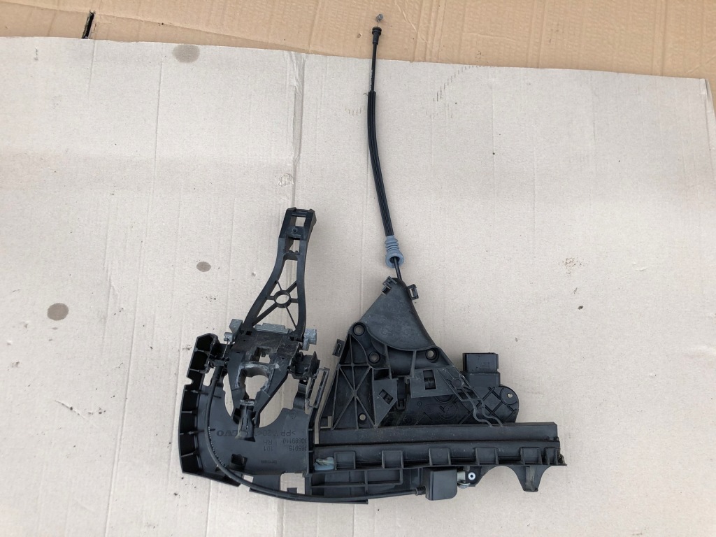 фото №1, Замок дверь правый передний volvo s40 v50 10pin 04-
