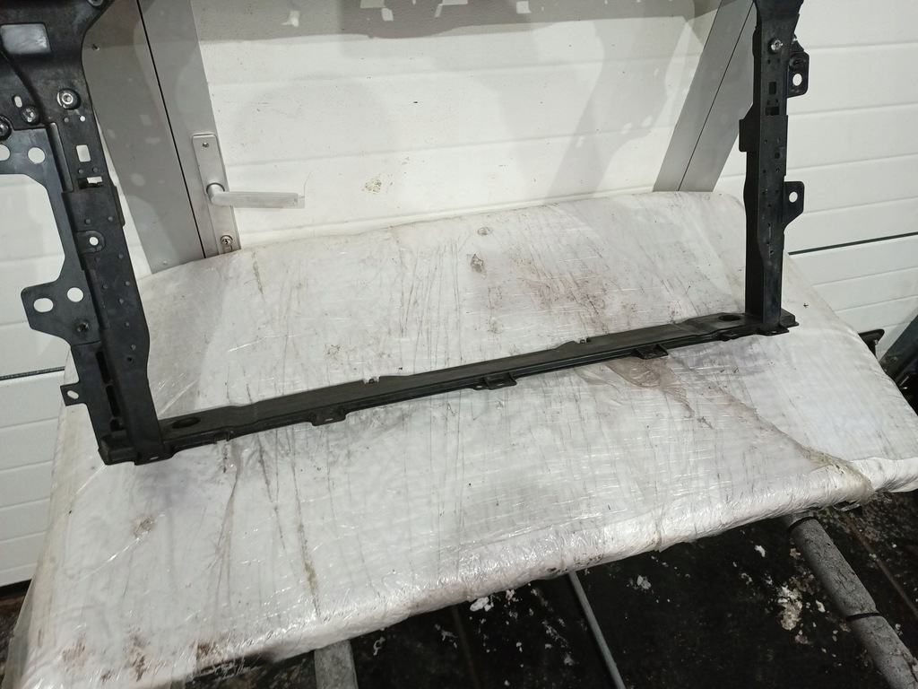 фото №13, Hyundai elantra vi - pas передній підсилювач