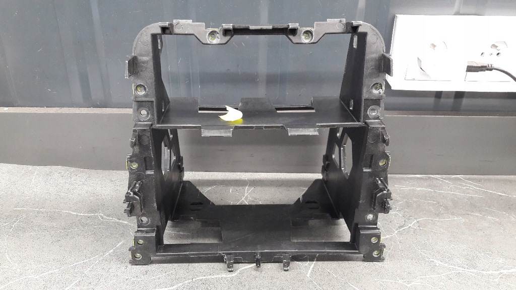 фото №1, 1k0858089 рамка радіо панель vw golf v