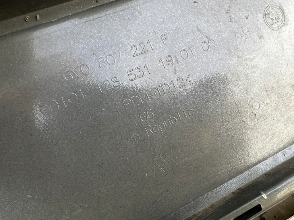 фото №8, Бампер перед передний skoda fabia iii 3 6v lift fl