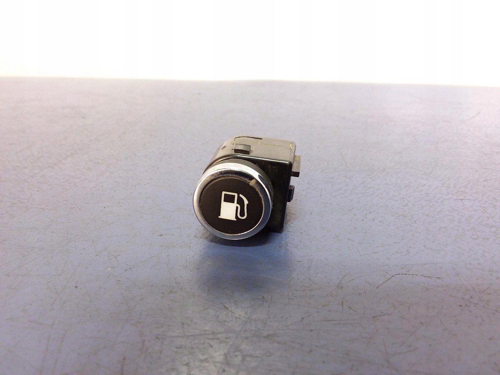 фото №1, Jeep cherokee kl кнопка відкривання кришка пального