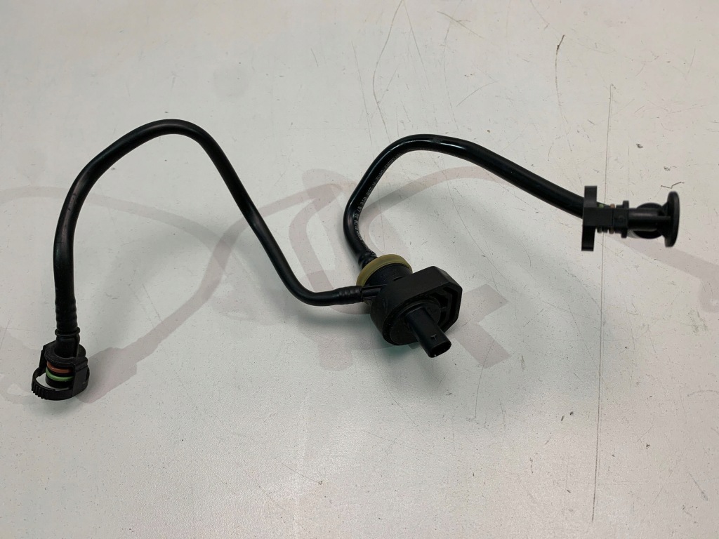 фото №1, Mercedes a35 w177 клапан вакууму a0009979402