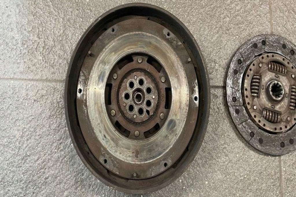 фото №9, Комплект зчеплення iveco daily iii фургон/універсал 504061486 2.3l дизель 85kw