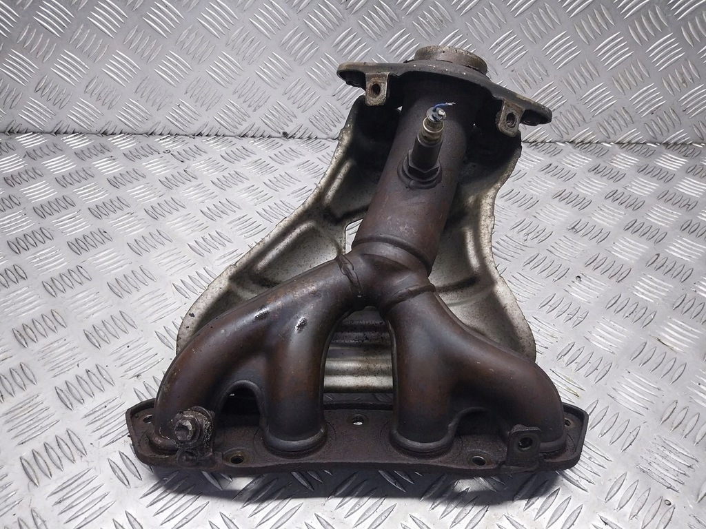 фото №1, Коллектор выпускной toyota corolla verso 1.6 vvti