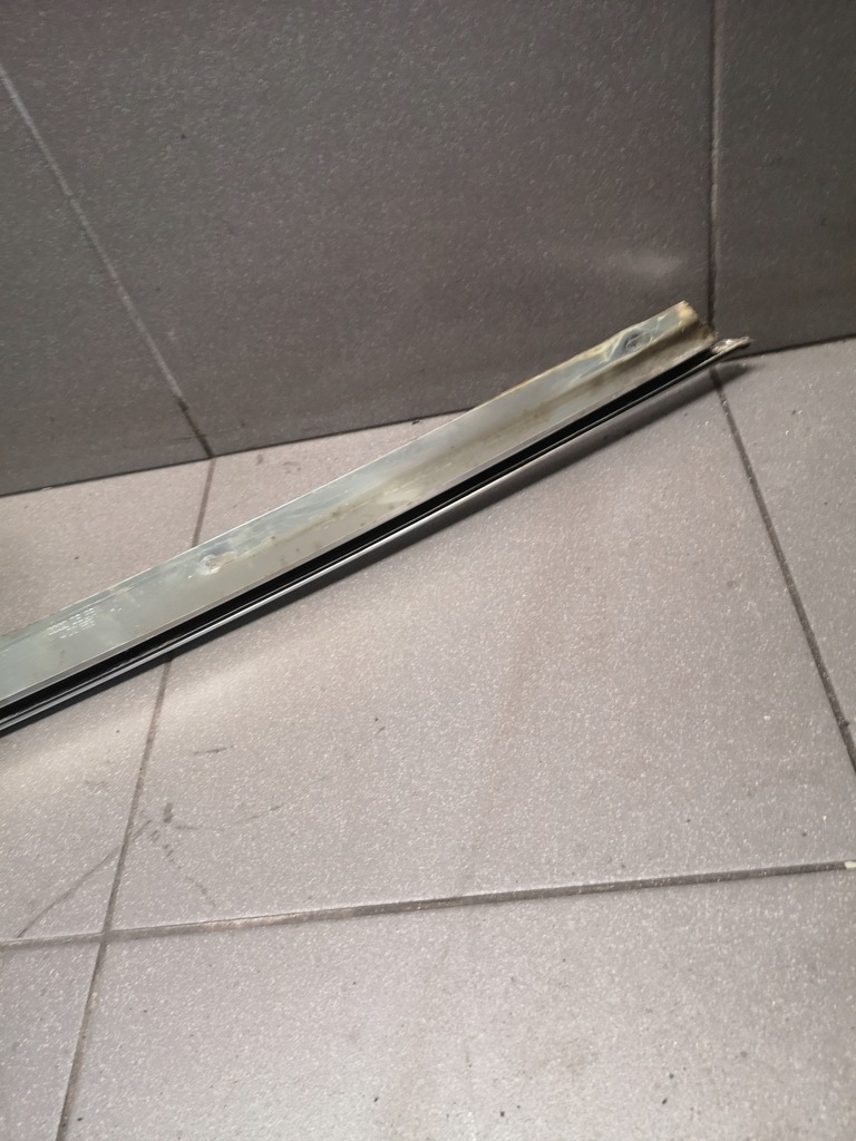 фото №10, Молдинг дахова хром права audi a8 d2 4d0853704b