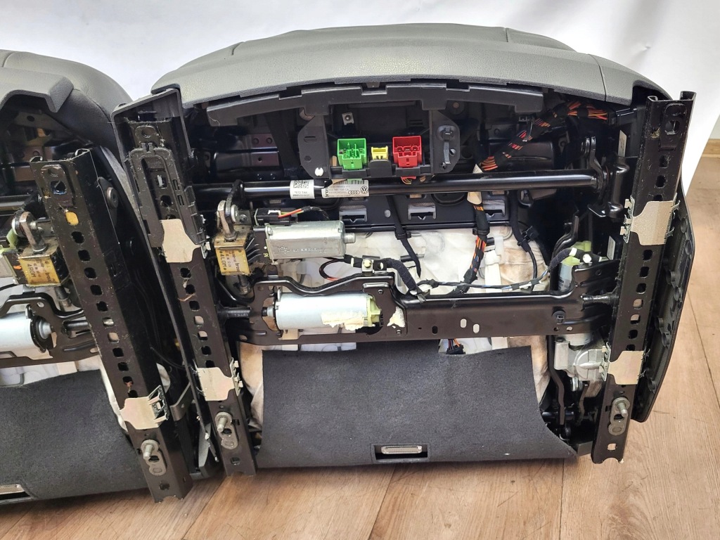 фото №7, Сидіння заднє сидіння комплект audi q7 4l 3.0 tdi 2006r ly7w