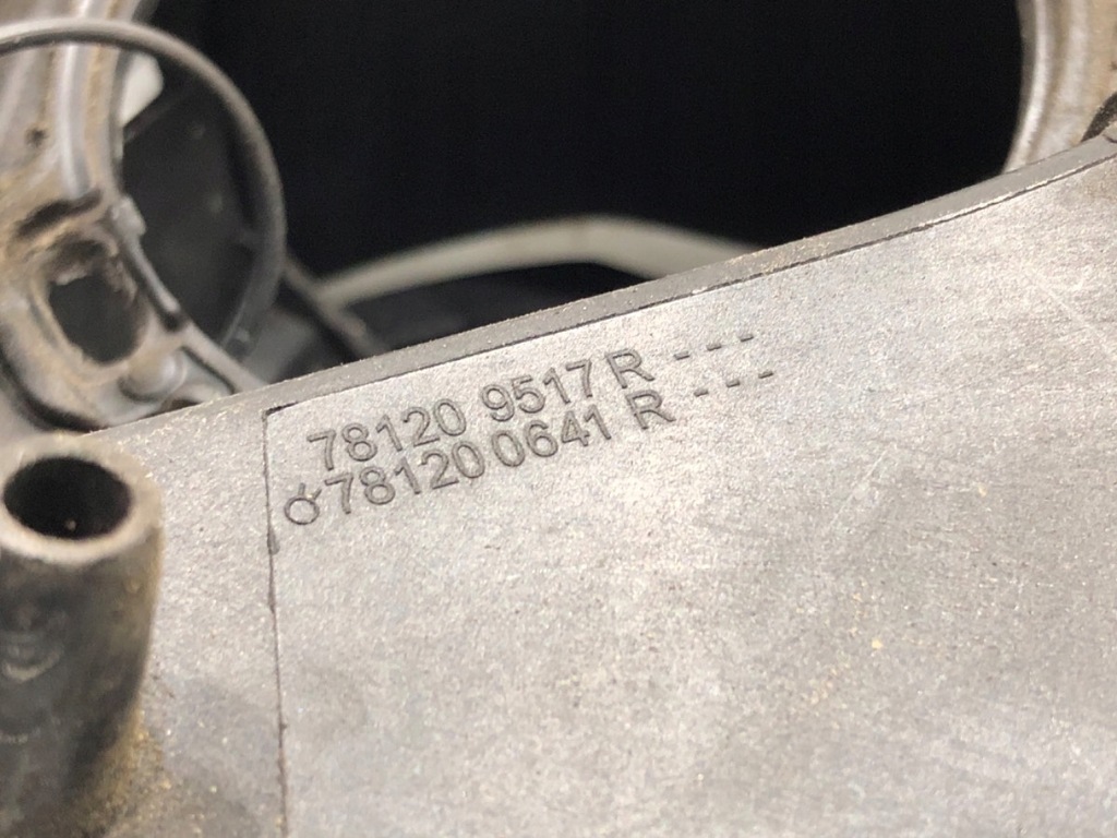 фото №4, Кришка заливної пального renault clio v хетчбек blanc glacier кришка