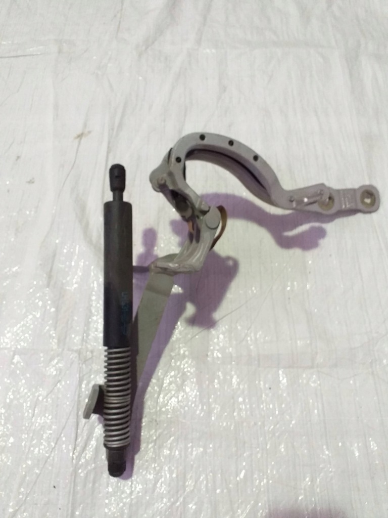 фото №1, Bmw g31 петля крышки багажника левый 7390413