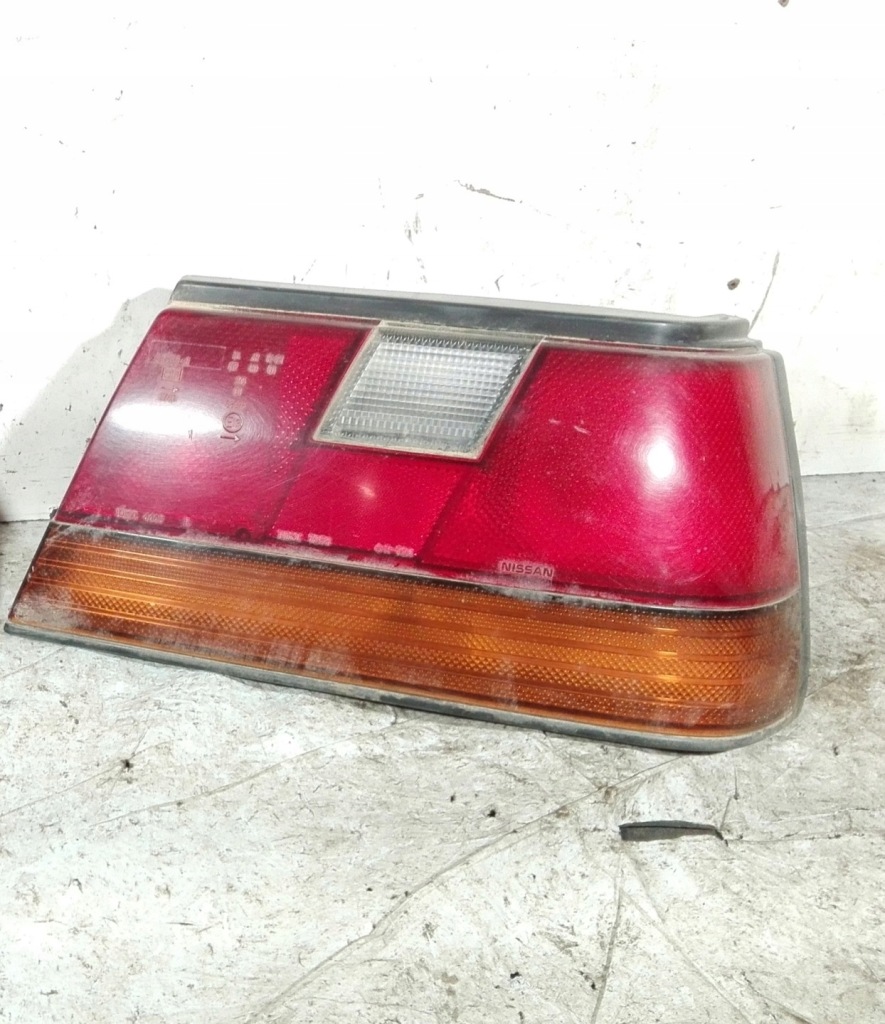 фото №1, Лампа задняя задняя правая hb nissan sunny n13